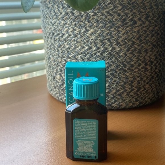 Moroccanoil Treatment for All Hair Types Alcohol-Free 15ml - Picture 7 of 10